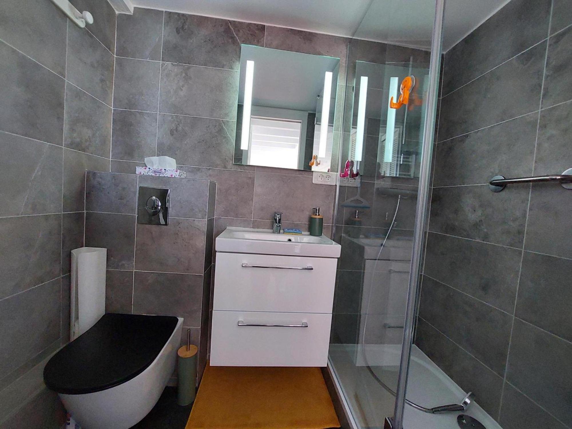 Charmant Appart Renove A 50M De La Plage Avec Balcon Et Parking - Fr-1-550-78 Royan Kültér fotó